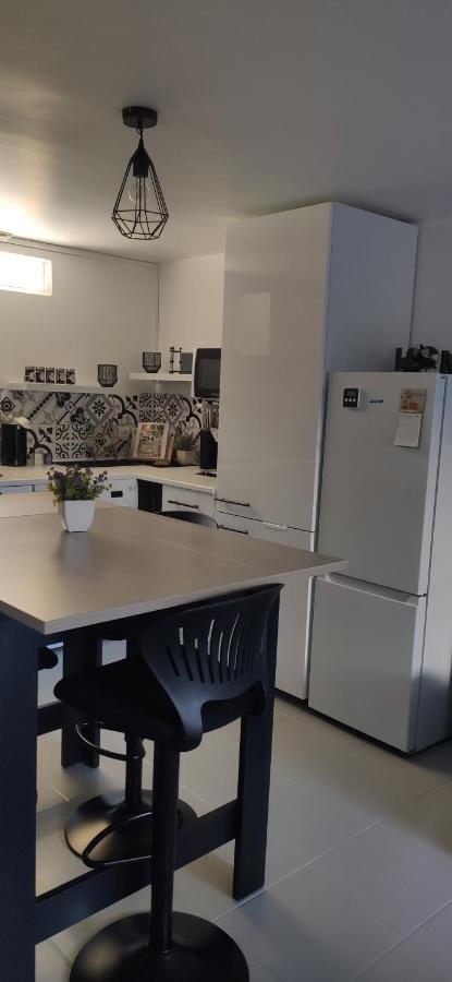 Appartement A L'Abri Du Temps à Châteaudun Extérieur photo